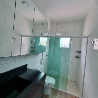 Casa em Condomínio com 517m², 5 quartos, 3 suítes, 4 garagens, no bairro Sambaqui em Florianópolis