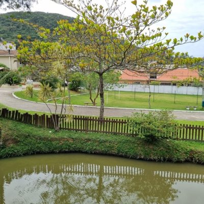 Casa em Condomínio com 517m², 5 quartos, 3 suítes, 4 garagens, no bairro Sambaqui em Florianópolis