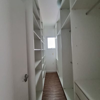 Casa em Condomínio com 517m², 5 quartos, 3 suítes, 4 garagens, no bairro Sambaqui em Florianópolis