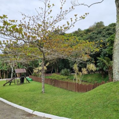 Casa em Condomínio com 517m², 5 quartos, 3 suítes, 4 garagens, no bairro Sambaqui em Florianópolis