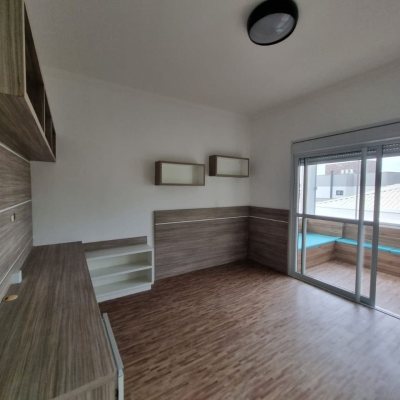 Casa em Condomínio com 517m², 5 quartos, 3 suítes, 4 garagens, no bairro Sambaqui em Florianópolis