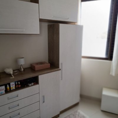 Apartamentos com 128m², 3 quartos, 1 suíte, 1 garagem, no bairro Estreito em Florianópolis