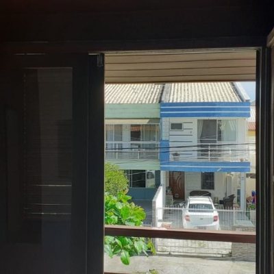 Casa Residencial com 114m², 3 quartos, 1 suíte, 1 garagem, no bairro Ingleses em Florianópolis