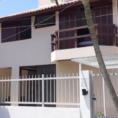 Casa Residencial com 114m², 3 quartos, 1 suíte, 1 garagem, no bairro Ingleses em Florianópolis