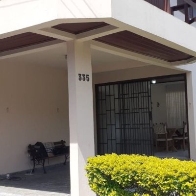 Casa Residencial com 114m², 3 quartos, 1 suíte, 1 garagem, no bairro Ingleses em Florianópolis