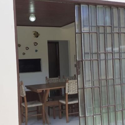 Casa Residencial com 114m², 3 quartos, 1 suíte, 1 garagem, no bairro Ingleses em Florianópolis