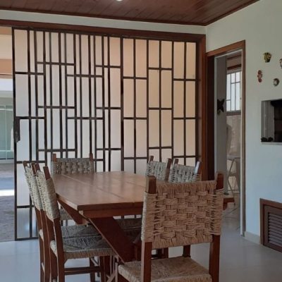 Casa Residencial com 114m², 3 quartos, 1 suíte, 1 garagem, no bairro Ingleses em Florianópolis