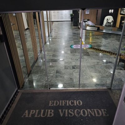 Sala com 37m², no bairro Centro em Florianópolis