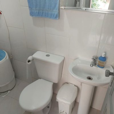 Casa Residencial com 295m², 4 quartos, 2 suítes, 3 garagens, no bairro Trindade em Florianópolis