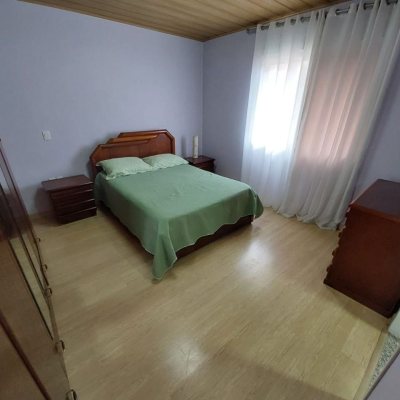 Casa Residencial com 295m², 4 quartos, 2 suítes, 3 garagens, no bairro Trindade em Florianópolis