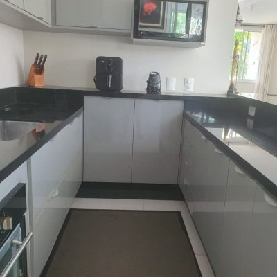 Casa em Condomínio com 169m², 3 quartos, 3 suítes, 1 garagem, no bairro Cachoeira Do Bom Jesus em Florianópolis