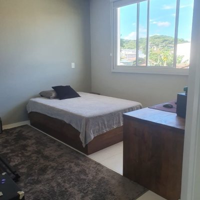 Casa em Condomínio com 169m², 3 quartos, 3 suítes, 1 garagem, no bairro Cachoeira Do Bom Jesus em Florianópolis