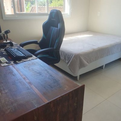 Casa em Condomínio com 169m², 3 quartos, 3 suítes, 1 garagem, no bairro Cachoeira Do Bom Jesus em Florianópolis