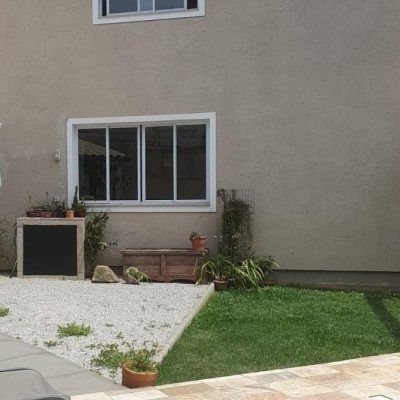 Casa em Condomínio com 169m², 3 quartos, 3 suítes, 1 garagem, no bairro Cachoeira Do Bom Jesus em Florianópolis