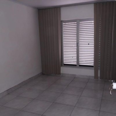 Casa Residencial com 74m², 4 quartos, 1 garagem, no bairro Coloninha em Florianópolis