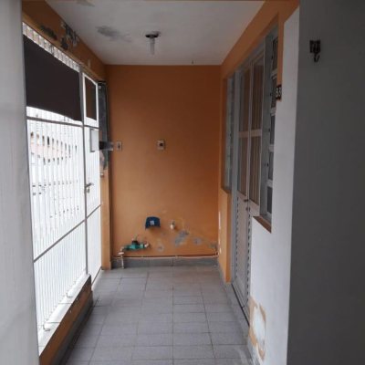 Casa Residencial com 74m², 4 quartos, 1 garagem, no bairro Coloninha em Florianópolis