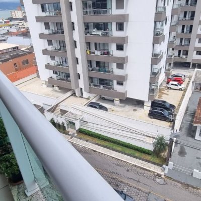 Apartamentos com 106m², 3 quartos, 1 suíte, 2 garagens, no bairro Barreiros em São José