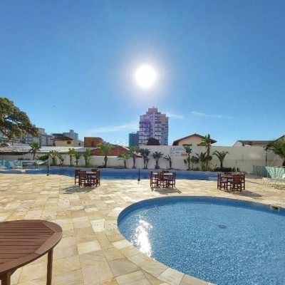 Apartamentos com 106m², 3 quartos, 1 suíte, 2 garagens, no bairro Barreiros em São José