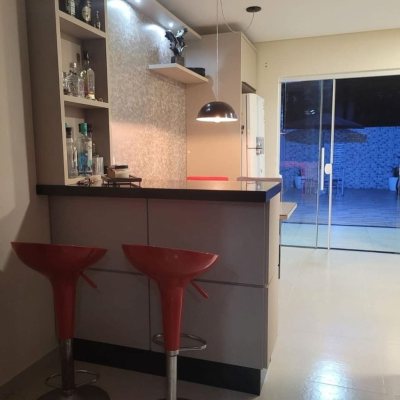 Sobrado Residencial com 120m², 2 quartos, 2 suítes, 2 garagens, no bairro São João Do Rio Vermelho em Florianópolis