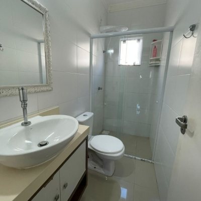 Apartamentos com 76m², 3 quartos, 1 suíte, 1 garagem, no bairro Ingleses do Rio Vermelho em Florianópolis