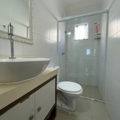 Apartamentos com 76m², 3 quartos, 1 suíte, 1 garagem, no bairro Ingleses do Rio Vermelho em Florianópolis