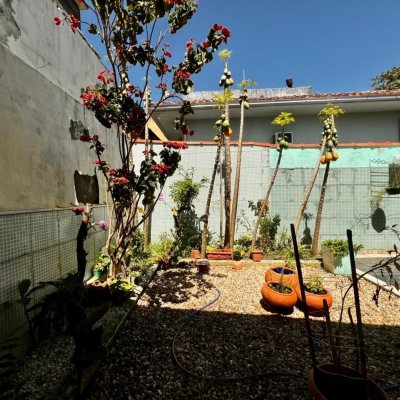 Casa Residencial com 240m², 3 quartos, 1 suíte, 3 garagens, no bairro Ipiranga em São José