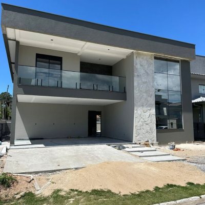 Casa em Condomínio com 293m², 4 quartos, 3 suítes, 2 garagens, no bairro São João Do Rio Vermelho em Florianópolis