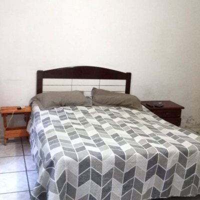 Casa Residencial com 140m², 2 quartos, 2 garagens, no bairro Tapera da Base em Florianópolis