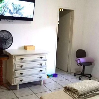 Casa Residencial com 140m², 2 quartos, 2 garagens, no bairro Tapera da Base em Florianópolis