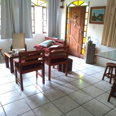 Casa Residencial com 140m², 2 quartos, 2 garagens, no bairro Tapera da Base em Florianópolis