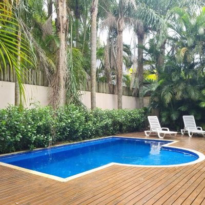 Casa em Condomínio com 400m², 6 quartos, 6 suítes, 2 garagens, no bairro Praia Mole em Florianópolis