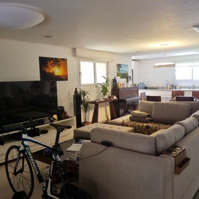 Casa em Condomínio com 400m², 6 quartos, 6 suítes, 2 garagens, no bairro Praia Mole em Florianópolis