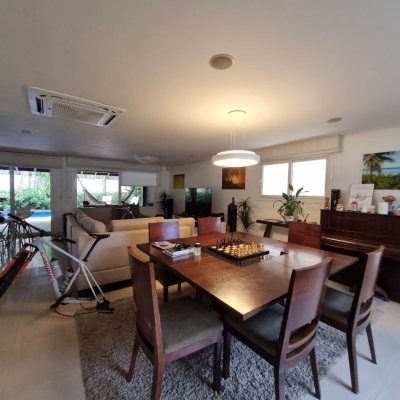 Casa em Condomínio com 400m², 6 quartos, 6 suítes, 2 garagens, no bairro Praia Mole em Florianópolis