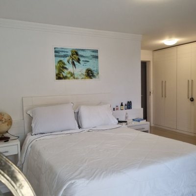 Casa em Condomínio com 400m², 6 quartos, 6 suítes, 2 garagens, no bairro Praia Mole em Florianópolis