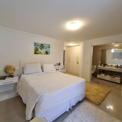 Casa em Condomínio com 400m², 6 quartos, 6 suítes, 2 garagens, no bairro Praia Mole em Florianópolis