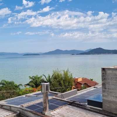 Casa em Condomínio com 392m², 4 quartos, 4 suítes, 5 garagens, no bairro Cacupé em Florianópolis