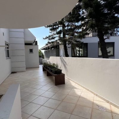 Casa em Condomínio com 392m², 4 quartos, 4 suítes, 5 garagens, no bairro Cacupé em Florianópolis