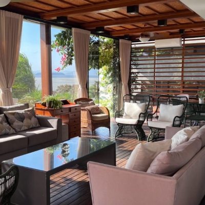 Casa em Condomínio com 392m², 4 quartos, 4 suítes, 5 garagens, no bairro Cacupé em Florianópolis