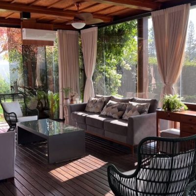 Casa em Condomínio com 392m², 4 quartos, 4 suítes, 5 garagens, no bairro Cacupé em Florianópolis