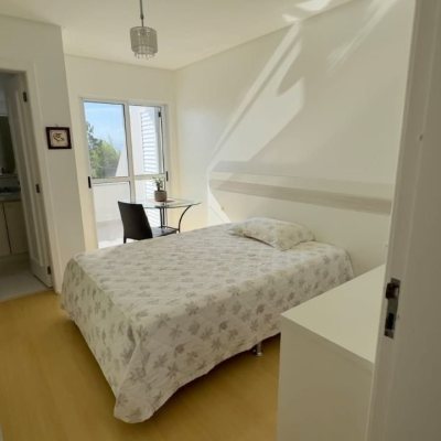 Casa em Condomínio com 392m², 4 quartos, 4 suítes, 5 garagens, no bairro Cacupé em Florianópolis