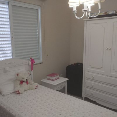 Casa Residencial com 420m², 5 quartos, 3 suítes, 2 garagens, no bairro Barreiros em São José