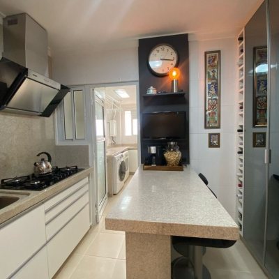 Apartamentos com 109m², 3 quartos, 1 suíte, 2 garagens, no bairro Jardim Atlântico em Florianópolis