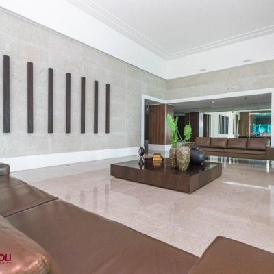 Apartamentos com 112m², 2 quartos, 2 suítes, 2 garagens, no bairro Centro em Florianópolis