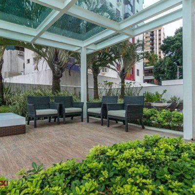 Apartamentos com 112m², 2 quartos, 2 suítes, 2 garagens, no bairro Centro em Florianópolis