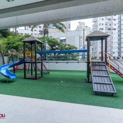 Apartamentos com 112m², 2 quartos, 2 suítes, 2 garagens, no bairro Centro em Florianópolis