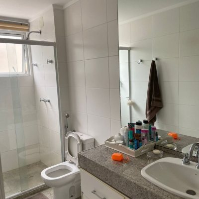Apartamentos com 112m², 2 quartos, 2 suítes, 2 garagens, no bairro Centro em Florianópolis