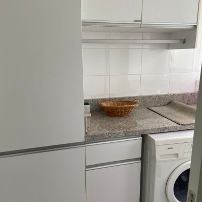 Apartamentos com 112m², 2 quartos, 2 suítes, 2 garagens, no bairro Centro em Florianópolis