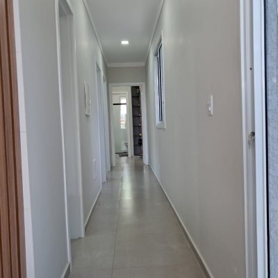 Casa Residencial com 145m², 3 quartos, 1 suíte, 2 garagens, no bairro Ingleses do Rio Vermelho em Florianópolis