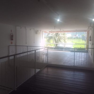 Loja com 130m², no bairro Lagoa Da Conceição em Florianópolis