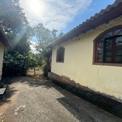 Casa Residencial com 150m², 6 quartos, 6 garagens, no bairro Rio Tavares em Florianópolis